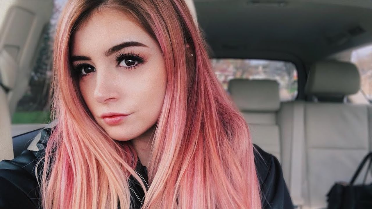 What Plastic Surgery Has Chrissy Costanza Done?