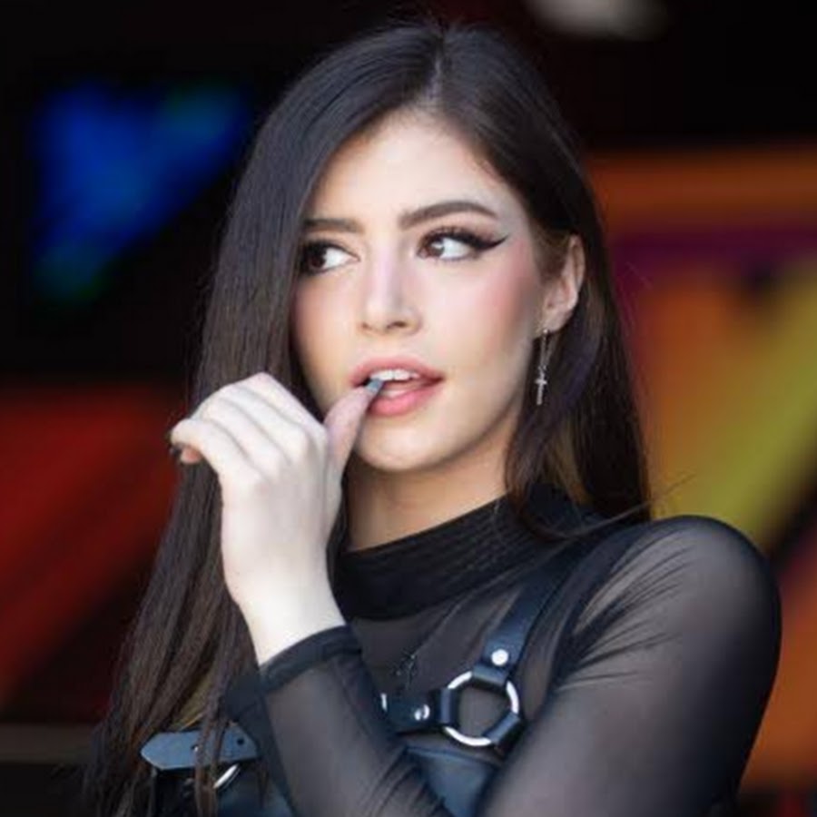 Chrissy Costanza Plastic Surgery Face