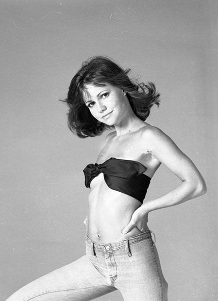 Sally Field Plastic Surgery Body