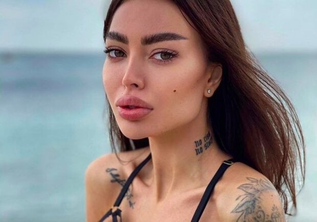 Alena Omovych Plastic Surgery Face