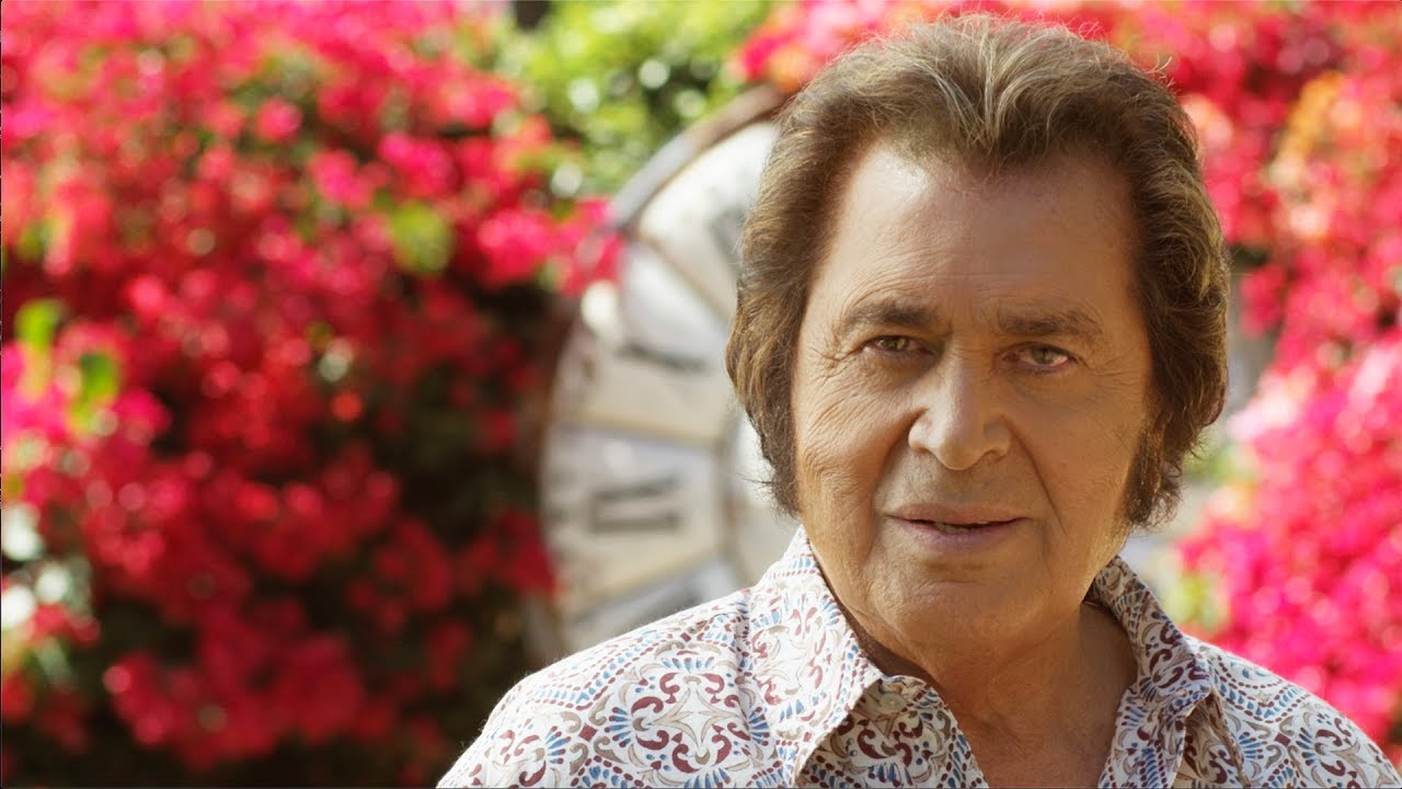 Did Engelbert Humperdinck Have Plastic Surgery? Everything You Need To Know!
