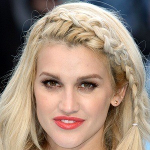 Did Ashley Roberts Get Plastic Surgery?