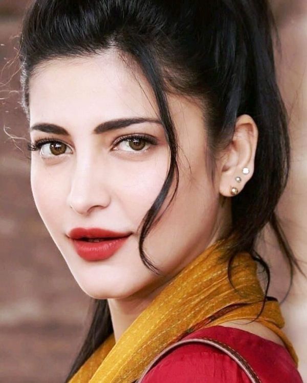 Shruti Haasan Cosmetic Surgery Face