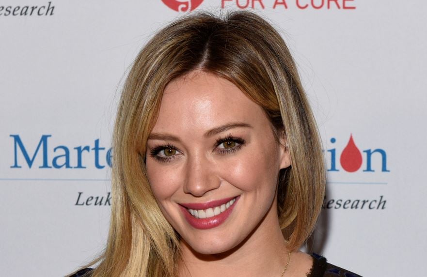 Hilary Duff’s Journey: From Veneers to Botox Speculations in Plastic Surgery