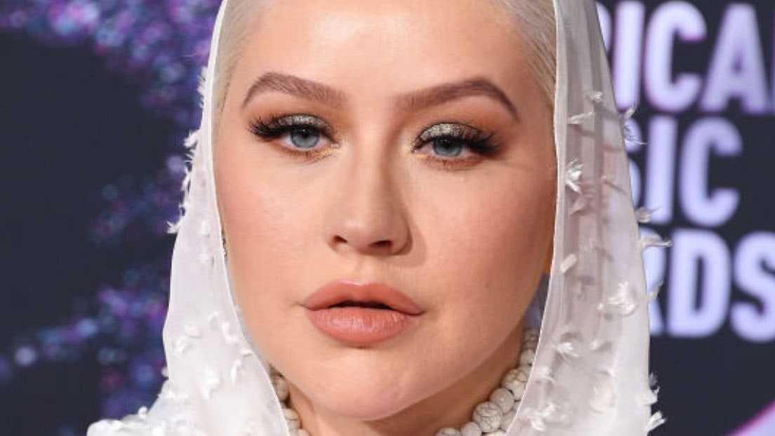 The Truth Behind Christina Aguilera’s Plastic Surgery Rumors