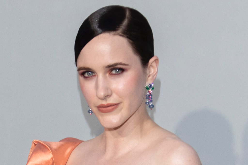 The Truth Behind Rachel Brosnahan’s Rumored Plastic Surgery